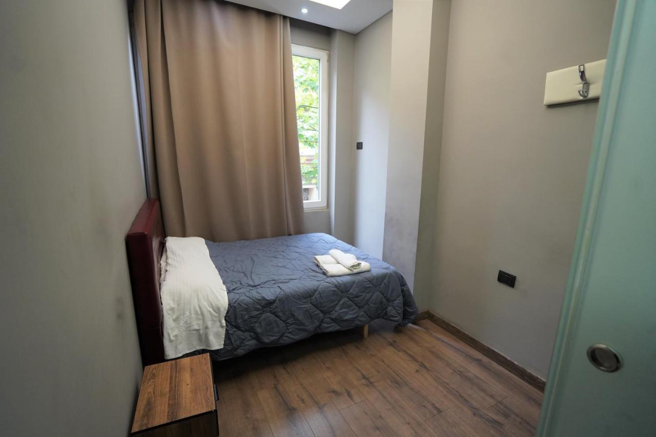Driti Hotel Tirana Albania エクステリア 写真