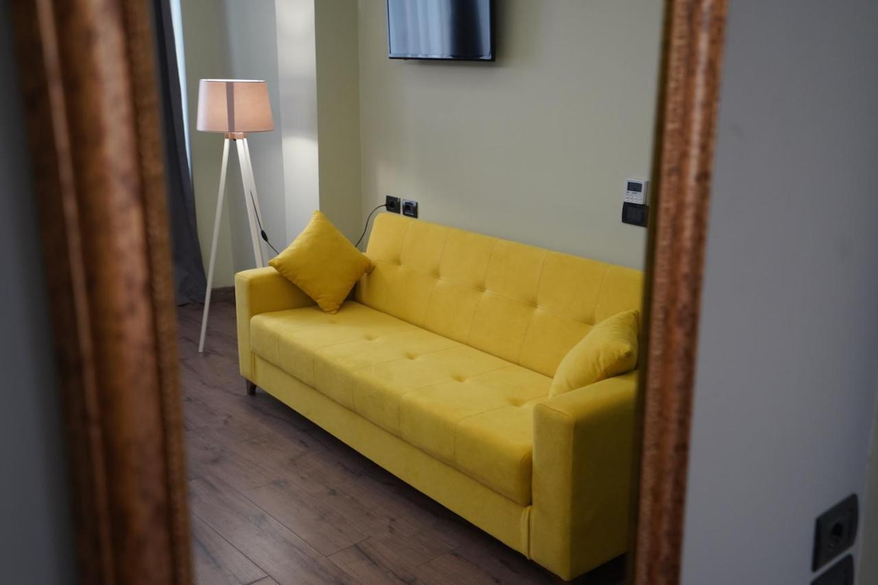 Driti Hotel Tirana Albania エクステリア 写真