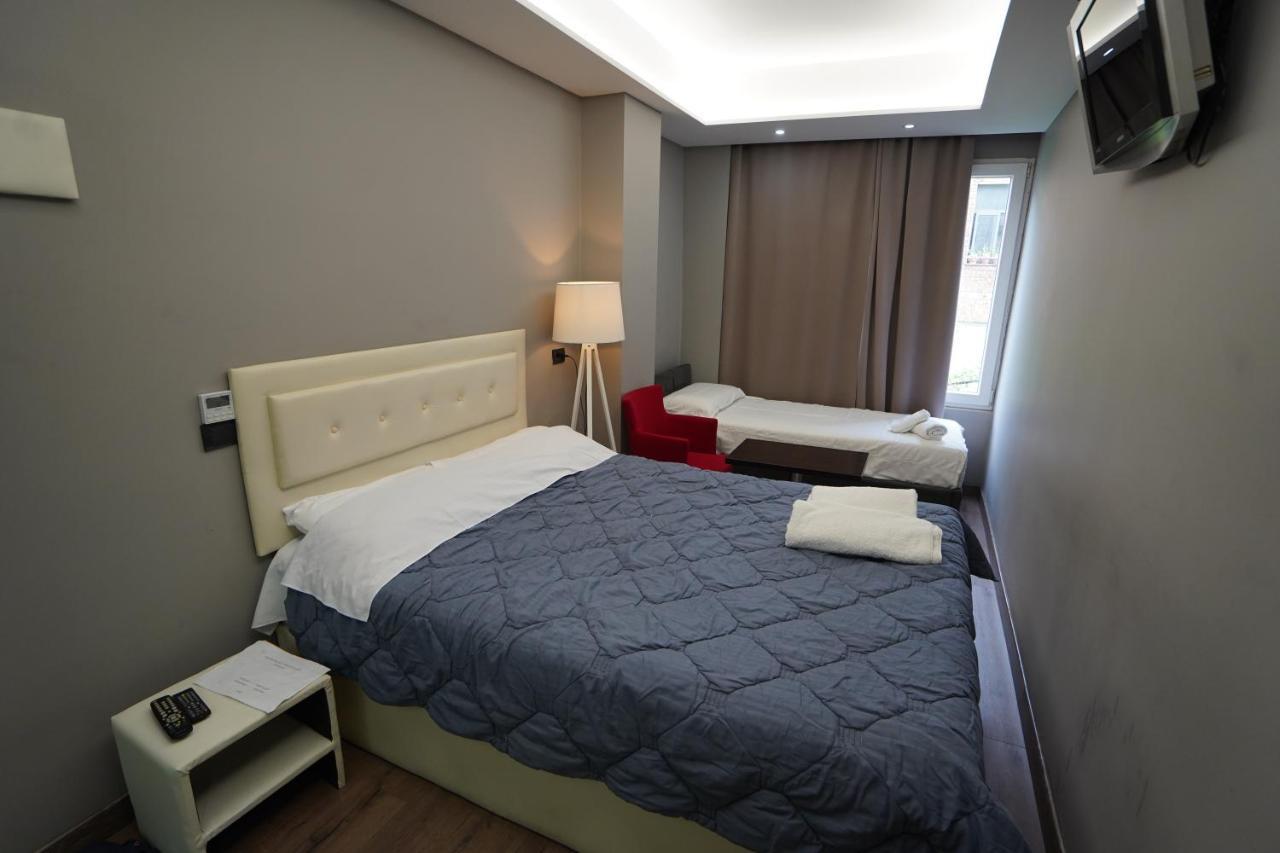 Driti Hotel Tirana Albania エクステリア 写真