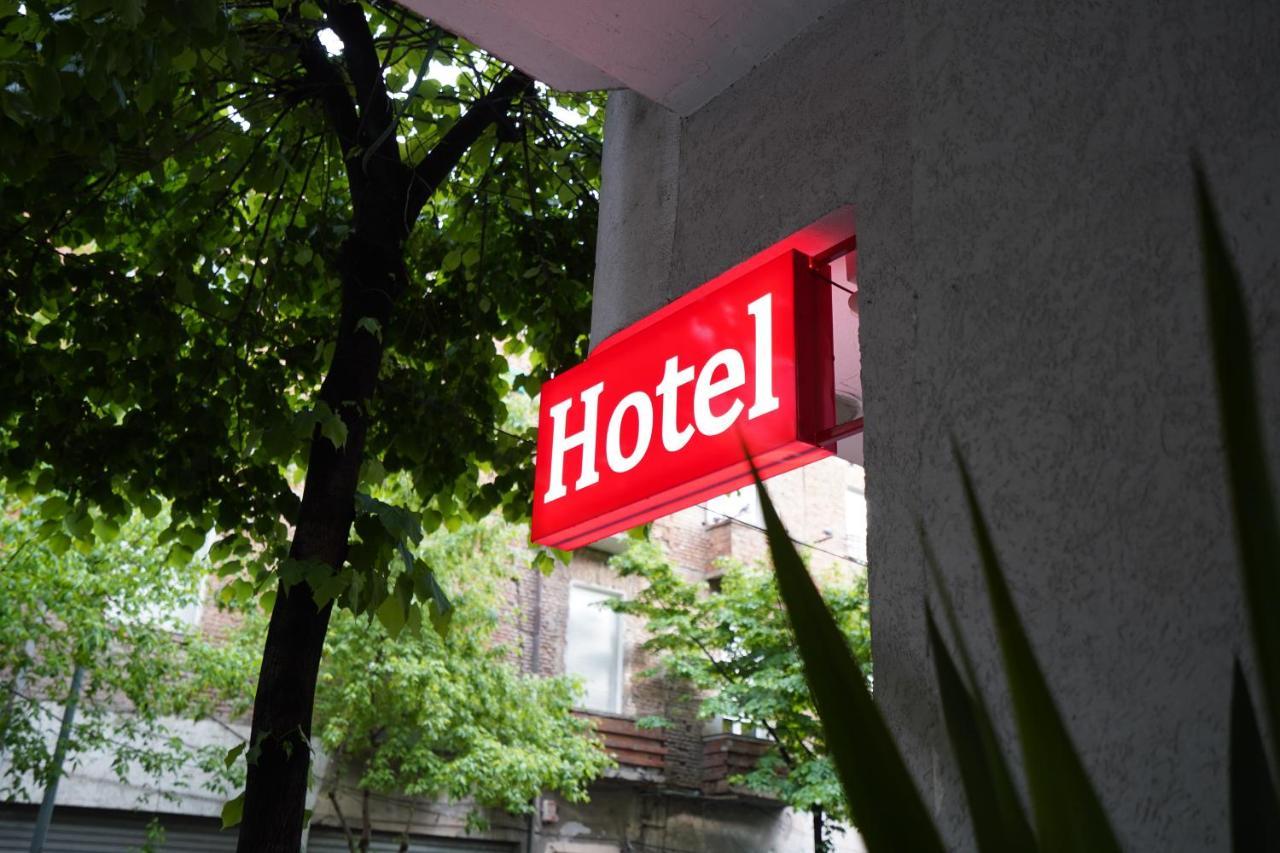 Driti Hotel Tirana Albania エクステリア 写真