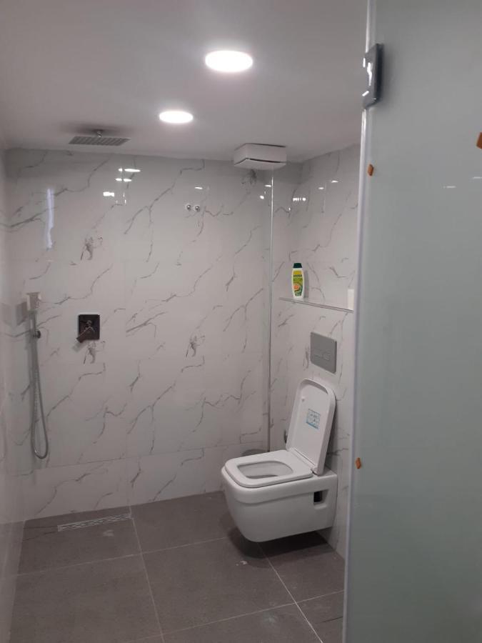 Driti Hotel Tirana Albania エクステリア 写真