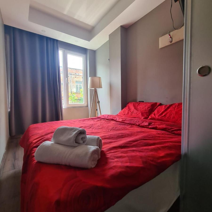 Driti Hotel Tirana Albania エクステリア 写真