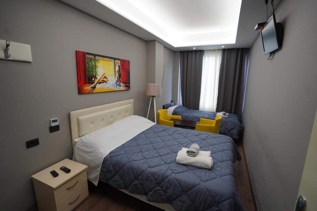Driti Hotel Tirana Albania エクステリア 写真