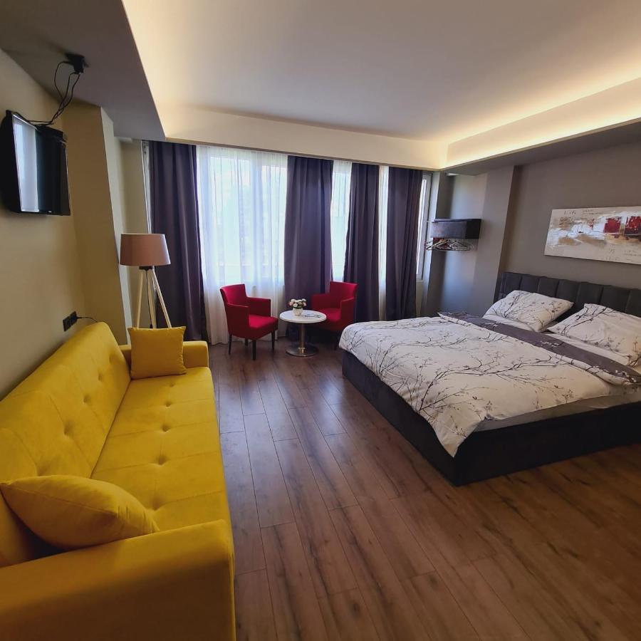 Driti Hotel Tirana Albania エクステリア 写真