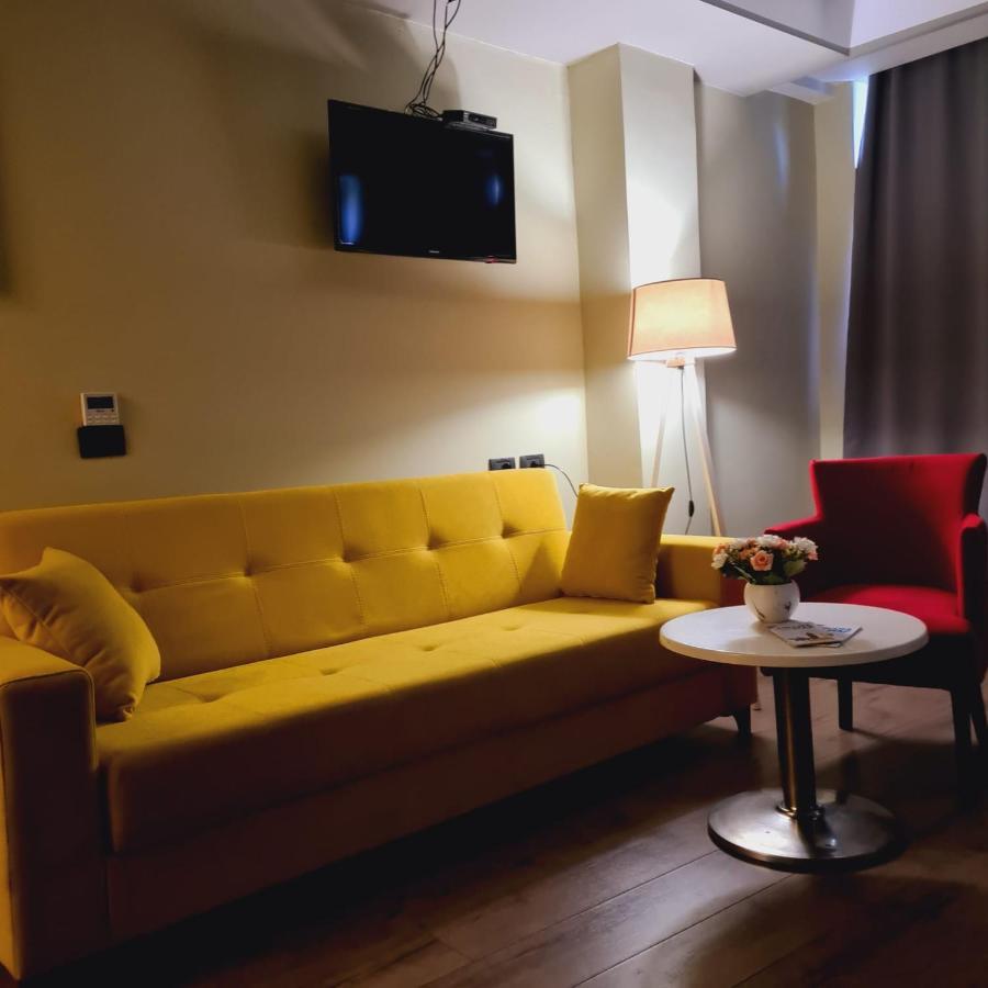 Driti Hotel Tirana Albania エクステリア 写真